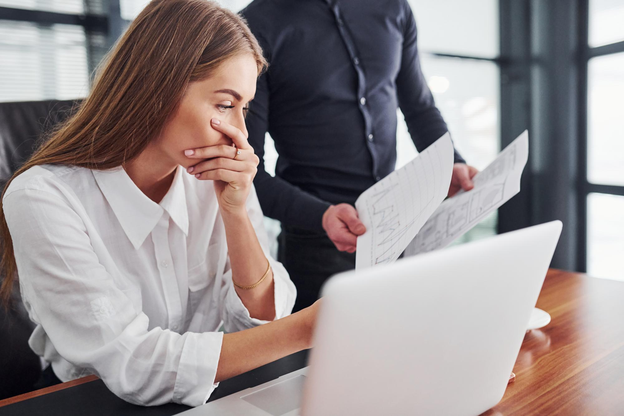Wie viele Abmahnungen bis zur Kündigung? Arbeitsrechtliche Fakten & Expertentipps