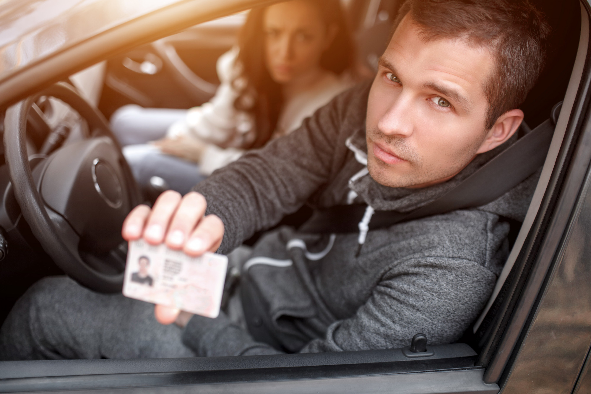 Abstand nicht eingehalten: Bußgeld, Punkte und Fahrverbot im Überblick