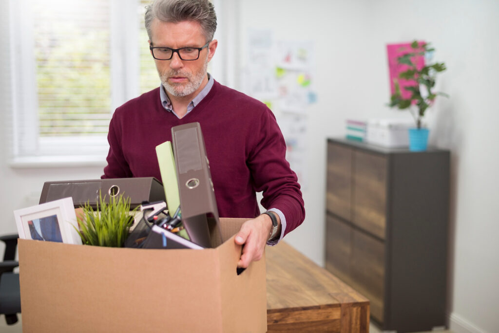 arbeitnehmer hat gekündigt und kommt nicht mehr zur arbeit