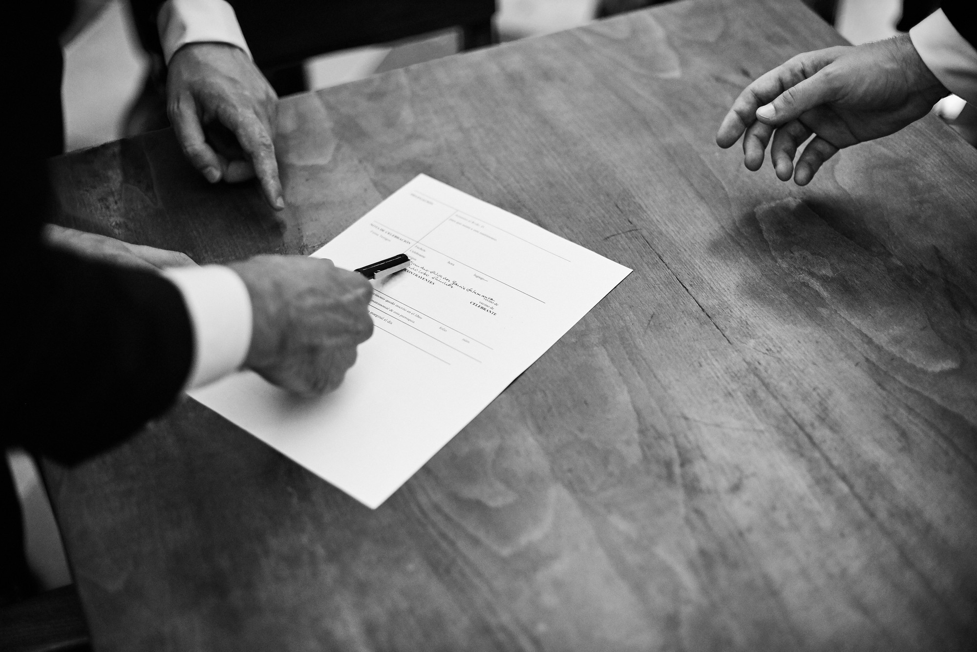 Kündigung wegen Geschäftsaufgabe und Abfindung: Ihre Rechte bei Betriebsschließung
