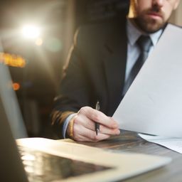 Änderungskündigung ablehnen: Wege zur Abfindung und rechtliche Strategien Änderungskündigung ablehnen: Wege zur Abfindung und rechtliche Strategien